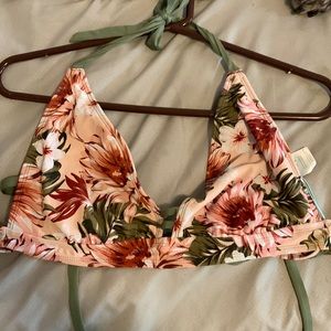 Cute Bikini! Floral patter!